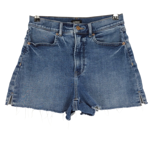 Express Mom Shorts Super High Rise Medium Wash Cut Off Raw Hem Denim 6 - Picture 1 of 8